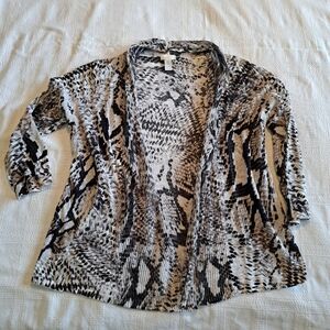 Chico's women's size 0 or Small black, gray and white lightweight sweater, VGUC